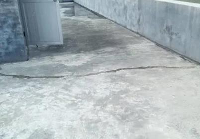 新邱楼顶漏水维修公司分享下如何解决卫生间隐蔽部位漏水的问题?